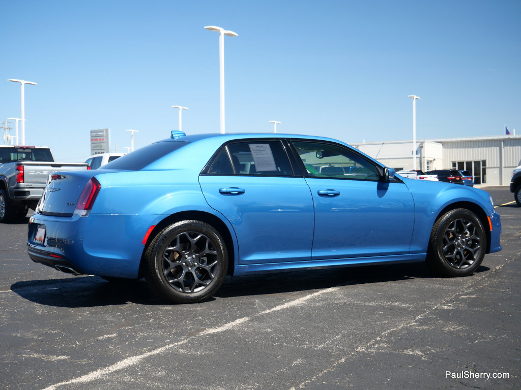 Used 2023 Chrysler 300 Touring L w/ Popular Equipment Group image 12