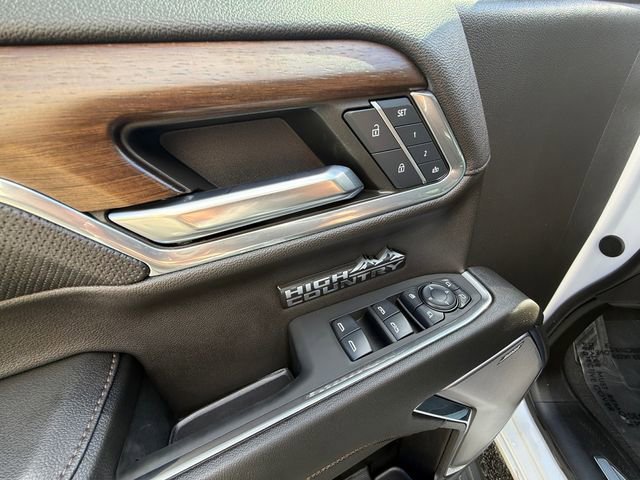 Used 2024 Chevrolet Silverado 1500 High Country w/ High Country Premium Package image 11