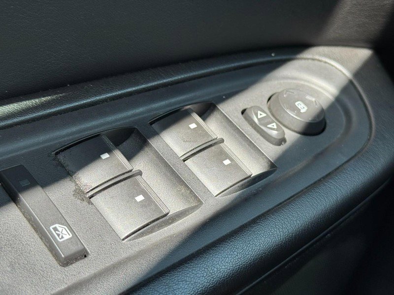 Used 2017 Chevrolet Traverse LT w/ Style and Technology Package FWD image 22
