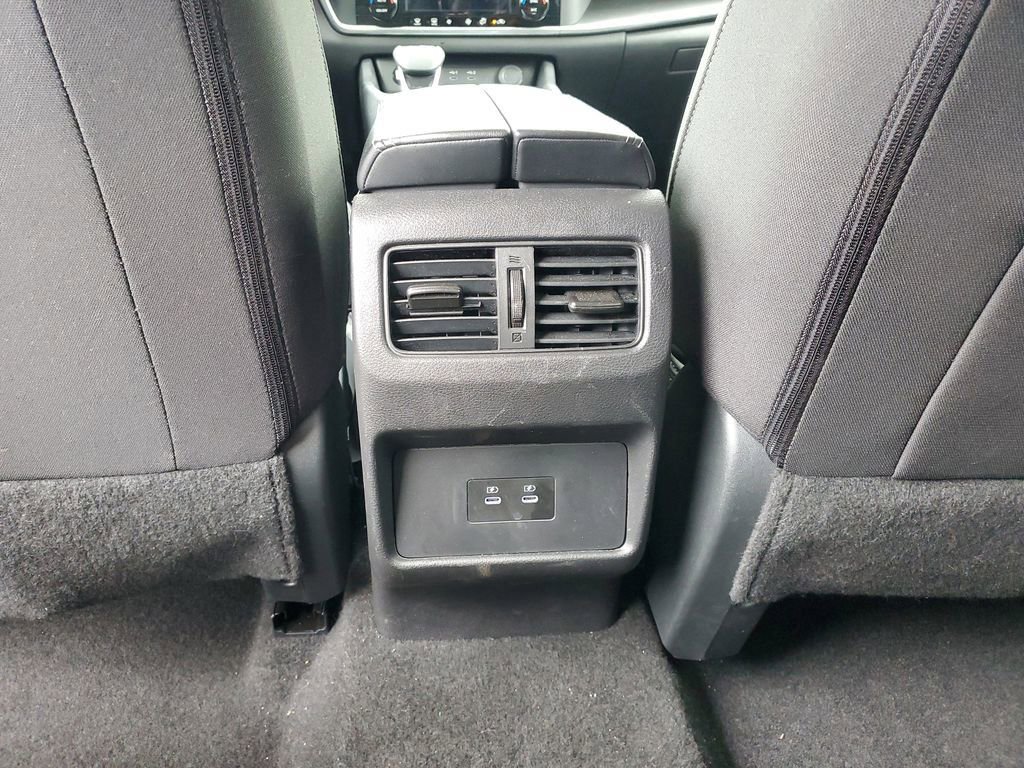 Used 2025 Nissan Rogue SV AWD/4WD image 12
