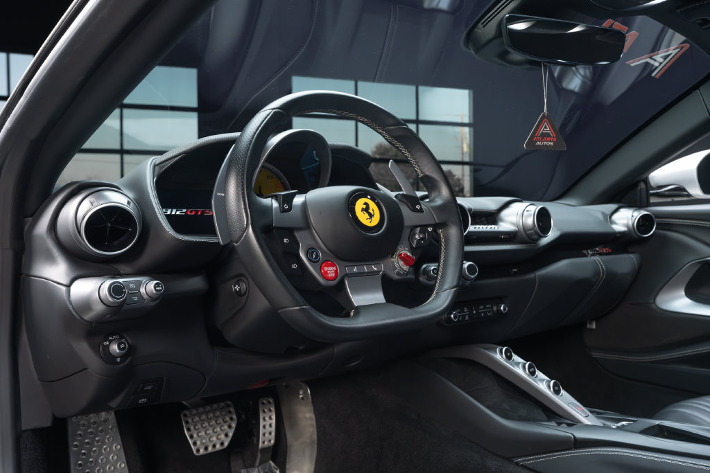 Used 2021 Ferrari 812 GTS RWD image 37