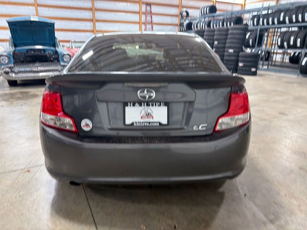 Used 2013 Scion tC FWD image 9