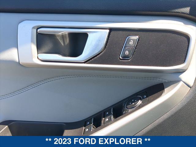 Certified 2023 Ford Explorer XLT w/ Equipment Group 202A RWD image 12