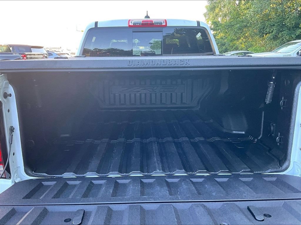 Used 2024 Chevrolet Colorado ZR2 w/ ZR2 Convenience Package III AWD/4WD image 30
