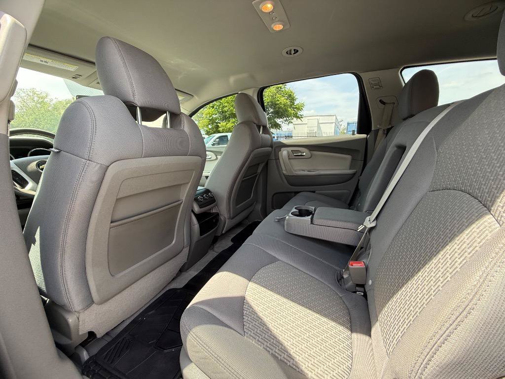 Used 2012 Chevrolet Traverse LT FWD image 10