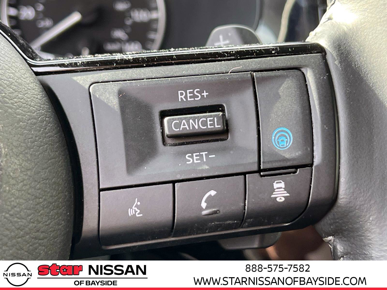 Certified 2022 Nissan Pathfinder SV w/ SV Premium Package image 22