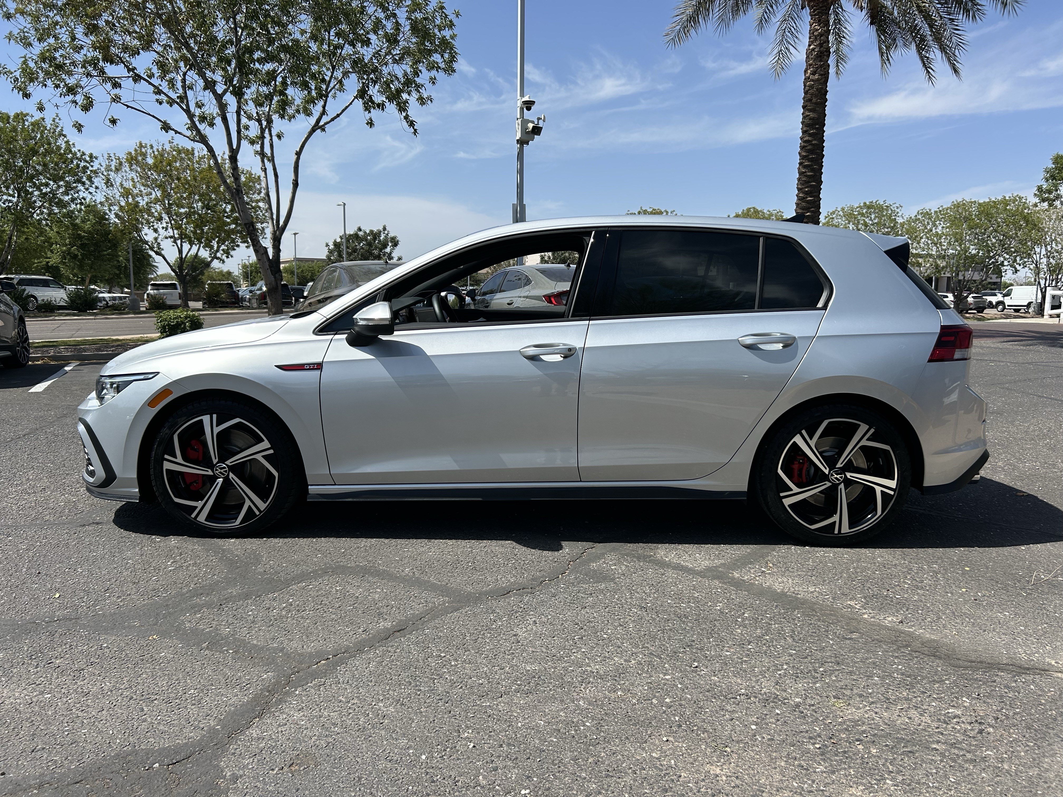 Certified 2024 Volkswagen GTI SE FWD image 2