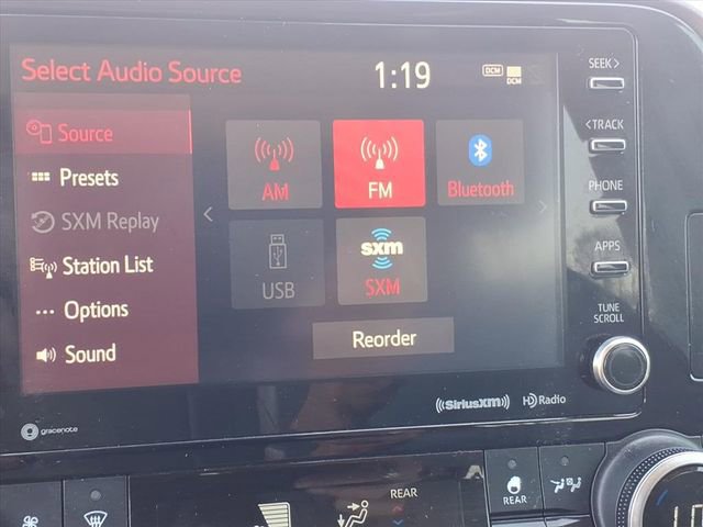 Used 2022 Toyota Highlander XLE image 5