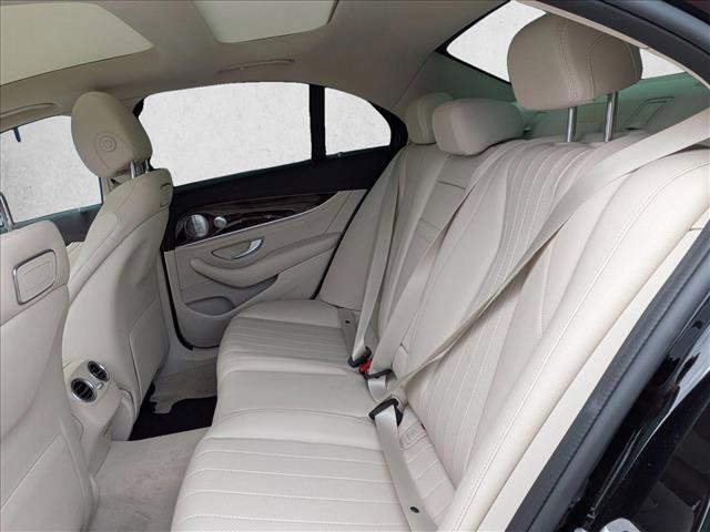 Used 2019 Mercedes-Benz E 300 image 19