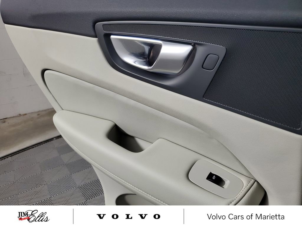 Used 2026 Volvo XC60 B5 Ultra w/ Protection Package Premier image 19