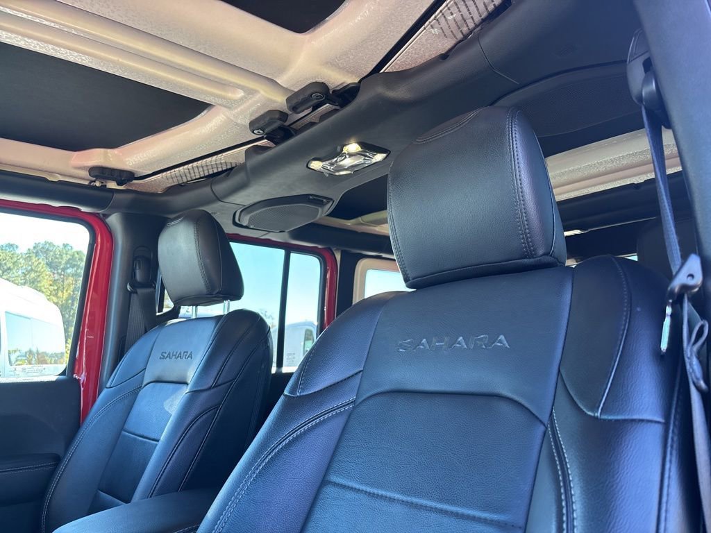 Used 2021 Jeep Wrangler Unlimited Sahara w/ Cold Weather Group AWD/4WD image 46