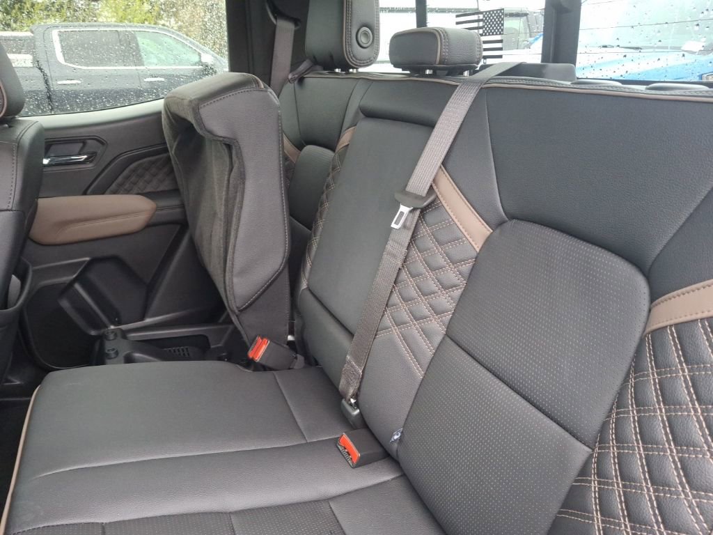 Certified 2025 GMC Canyon Denali AWD/4WD image 12