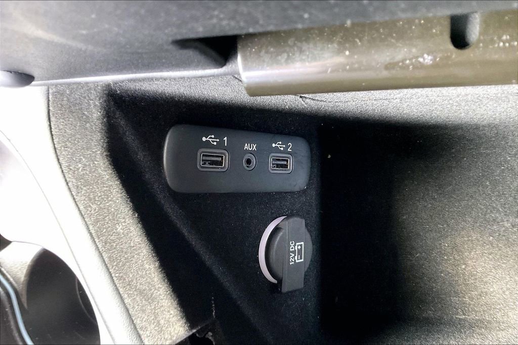 Used 2023 Dodge Challenger SXT image 16