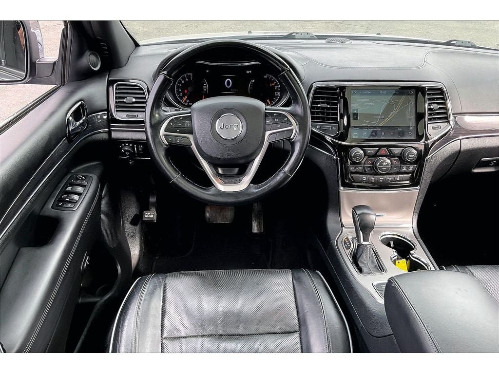 Used 2020 Jeep Grand Cherokee Overland AWD/4WD image 6