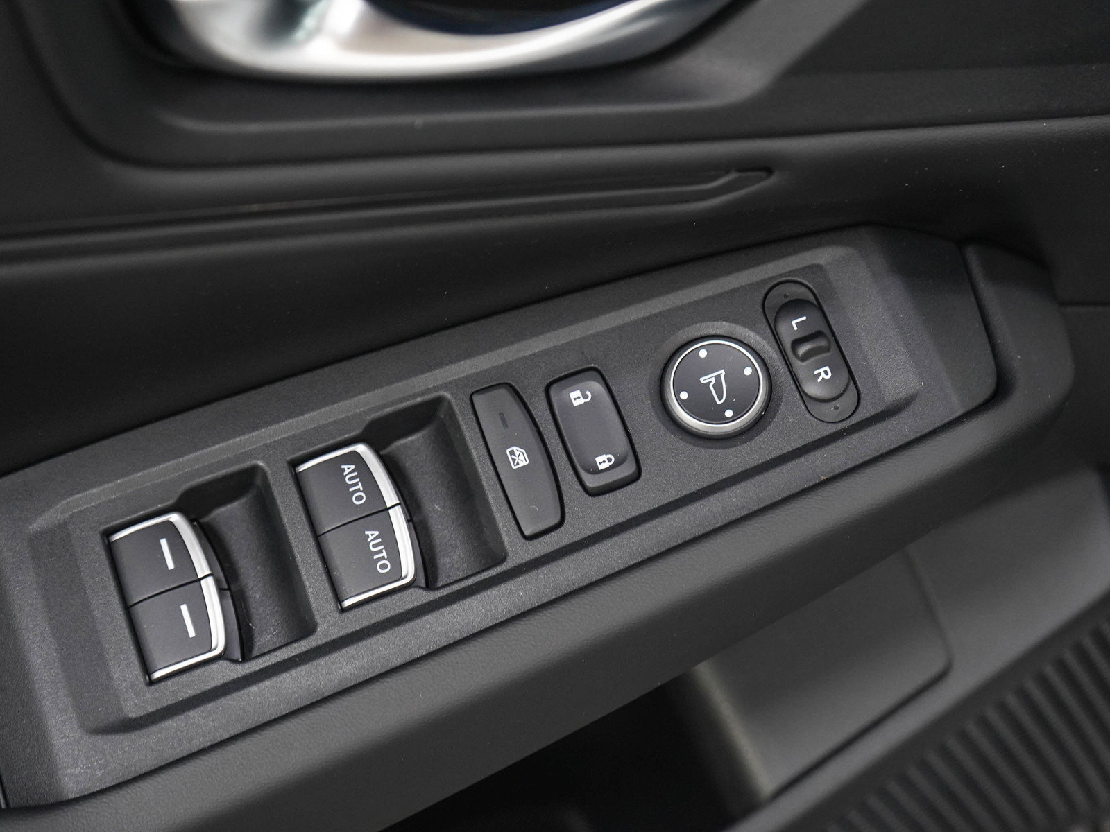 Used 2024 Honda Accord EX image 19