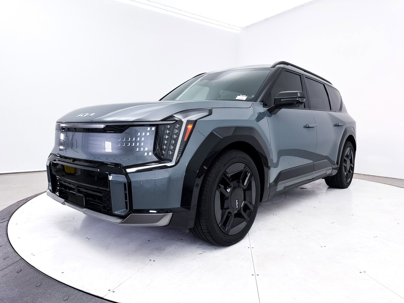 Used 2024 Kia EV9 GT-Line image 15