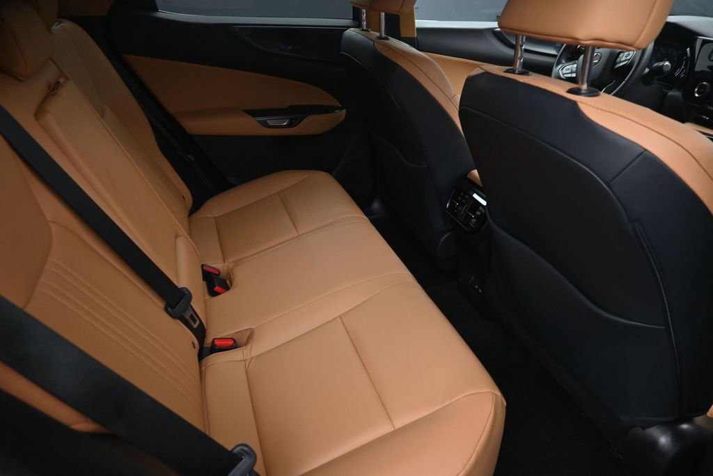 Certified 2023 Lexus NX 250 FWD w/ Towing Package (2000 Lbs) image 11