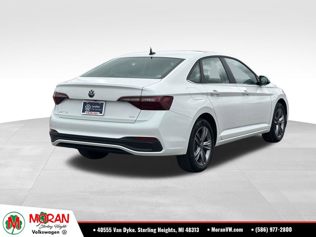 Certified 2023 Volkswagen Jetta SE w/ Panoramic Sunroof Package FWD image 4