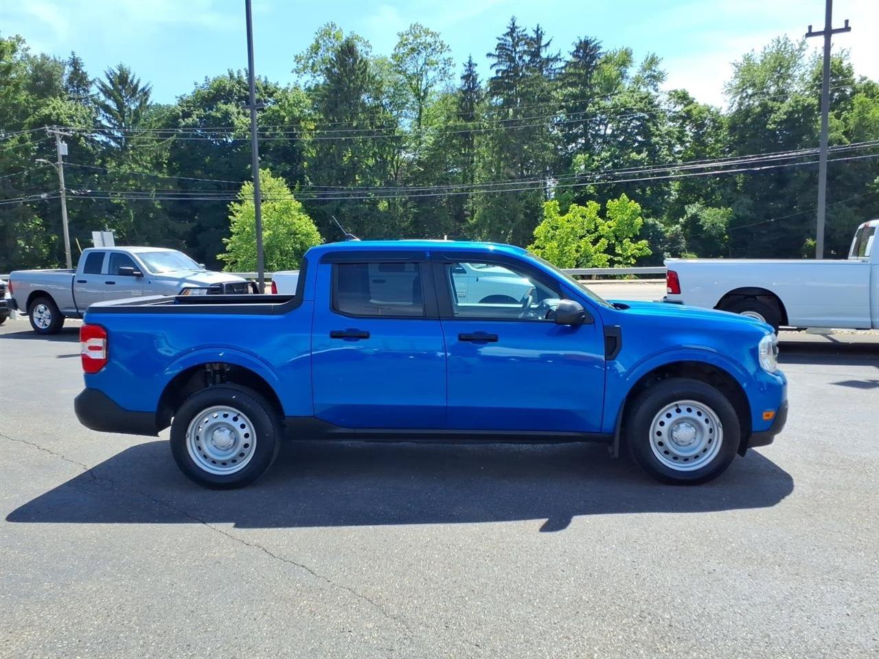 Used 2022 Ford Maverick XL FWD image 4