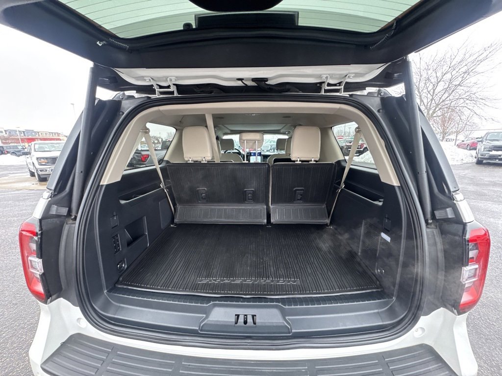 Certified 2024 Ford Expedition Max Platinum image 18
