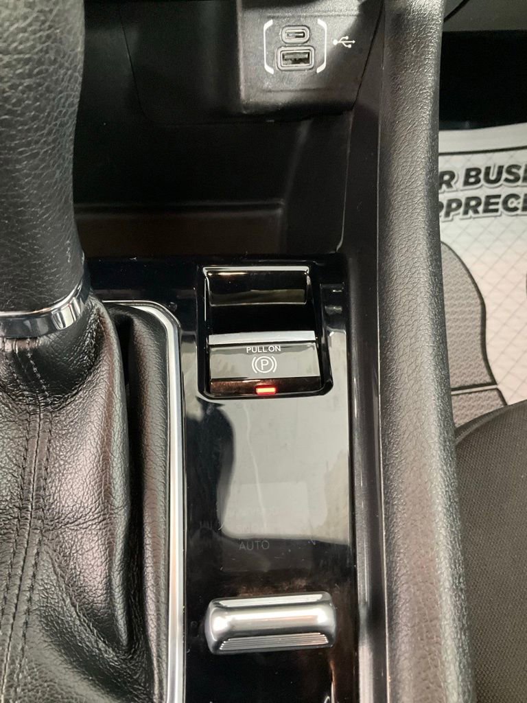 Certified 2023 Jeep Compass Sport image 24