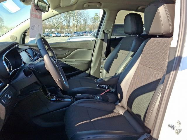 Used 2021 Buick Encore Preferred image 14