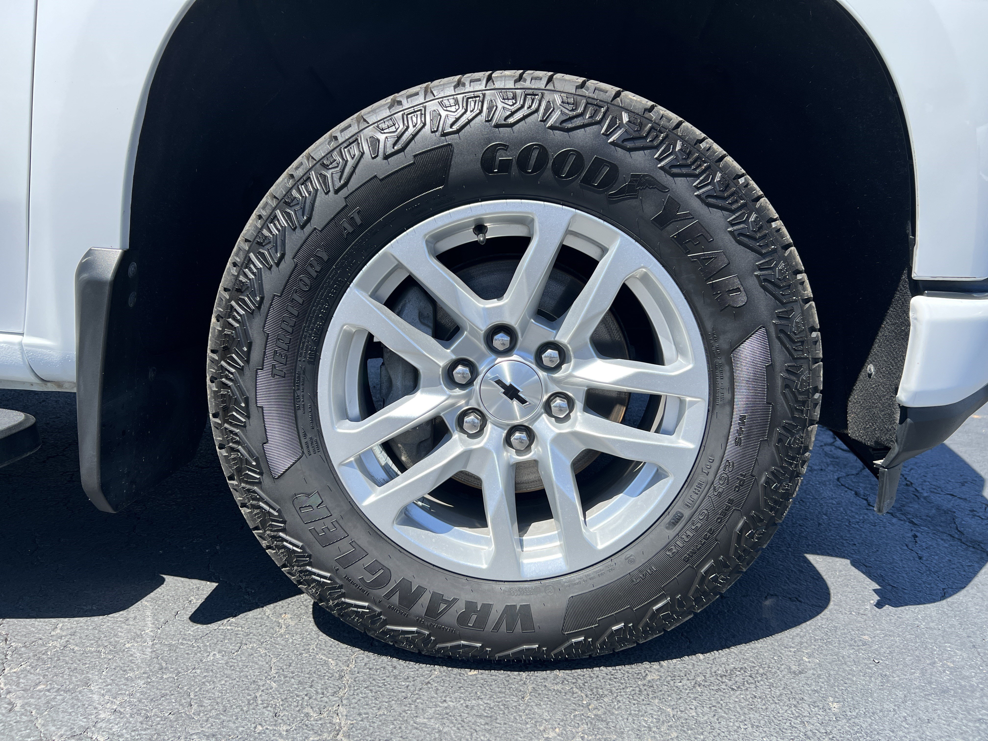 Used 2021 Chevrolet Silverado 1500 RST AWD/4WD image 13