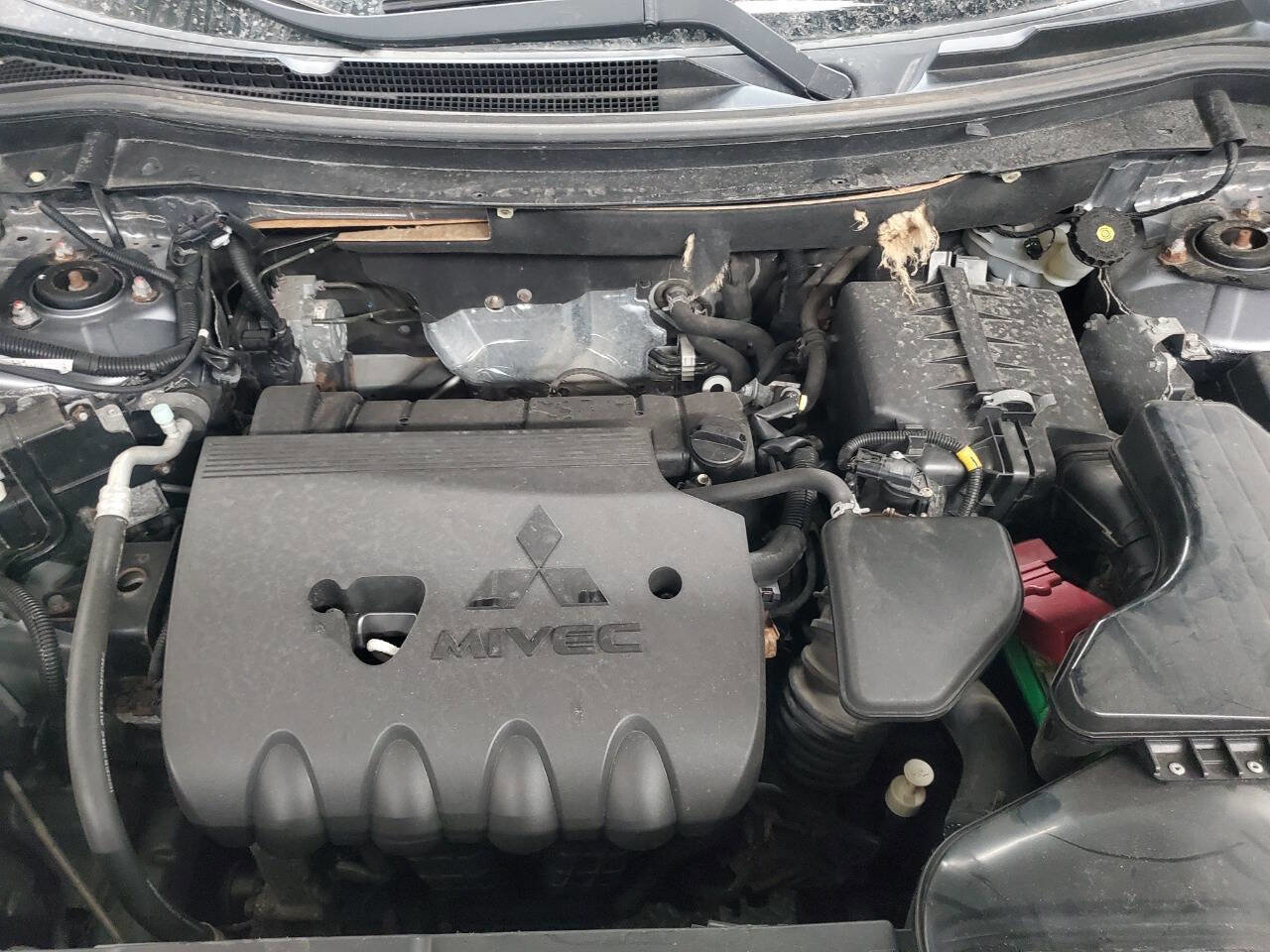 Used 2016 Mitsubishi Outlander SE FWD image 4