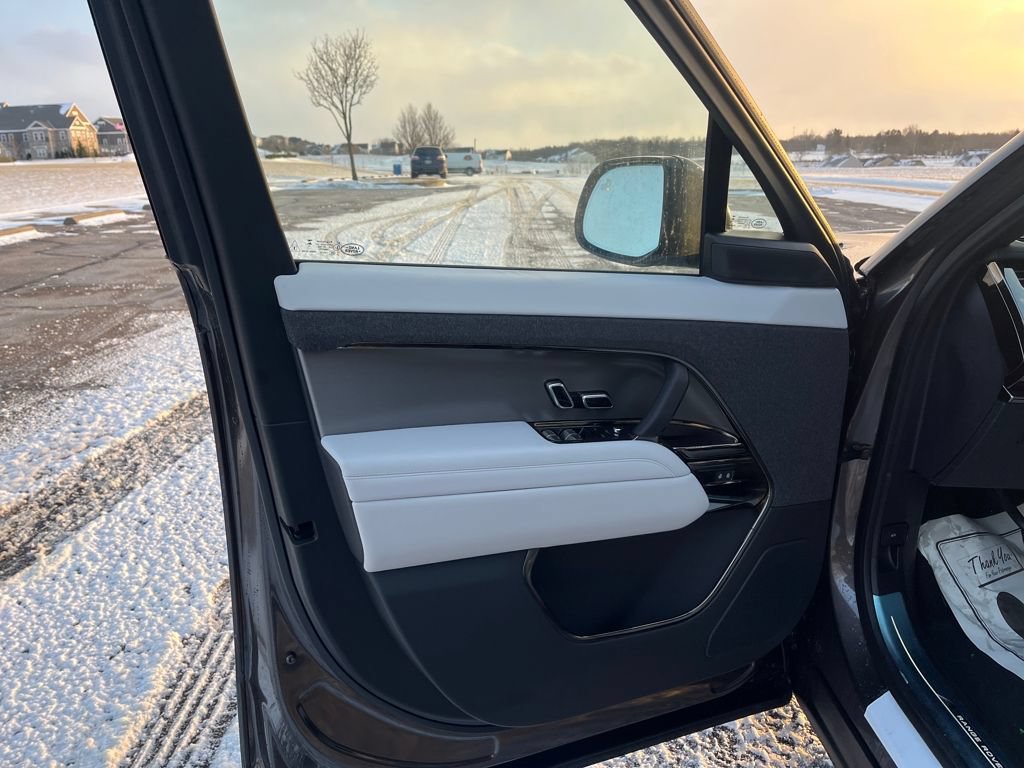 New 2026 Land Rover Range Rover Sport SE AWD/4WD image 11