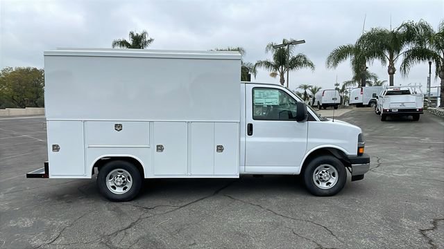 New 2026 Chevrolet Express 3500 w/ Power Convenience Package image 32