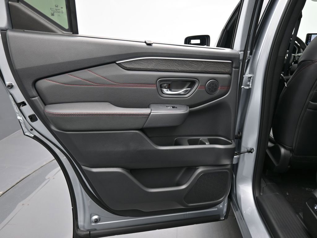 New 2026 Honda Pilot Black Edition image 35