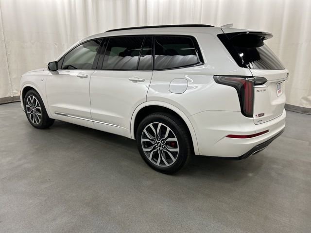 Used 2023 Cadillac XT6 Sport AWD/4WD image 3