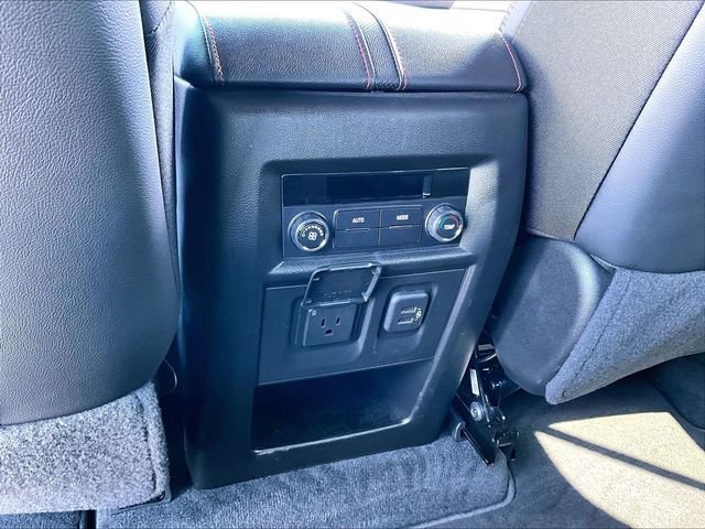 Used 2023 Chevrolet Traverse RS AWD/4WD image 29