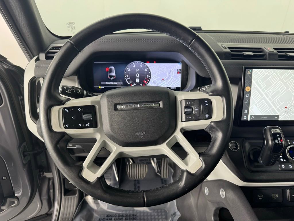 Used 2023 Land Rover Defender 130 S image 19