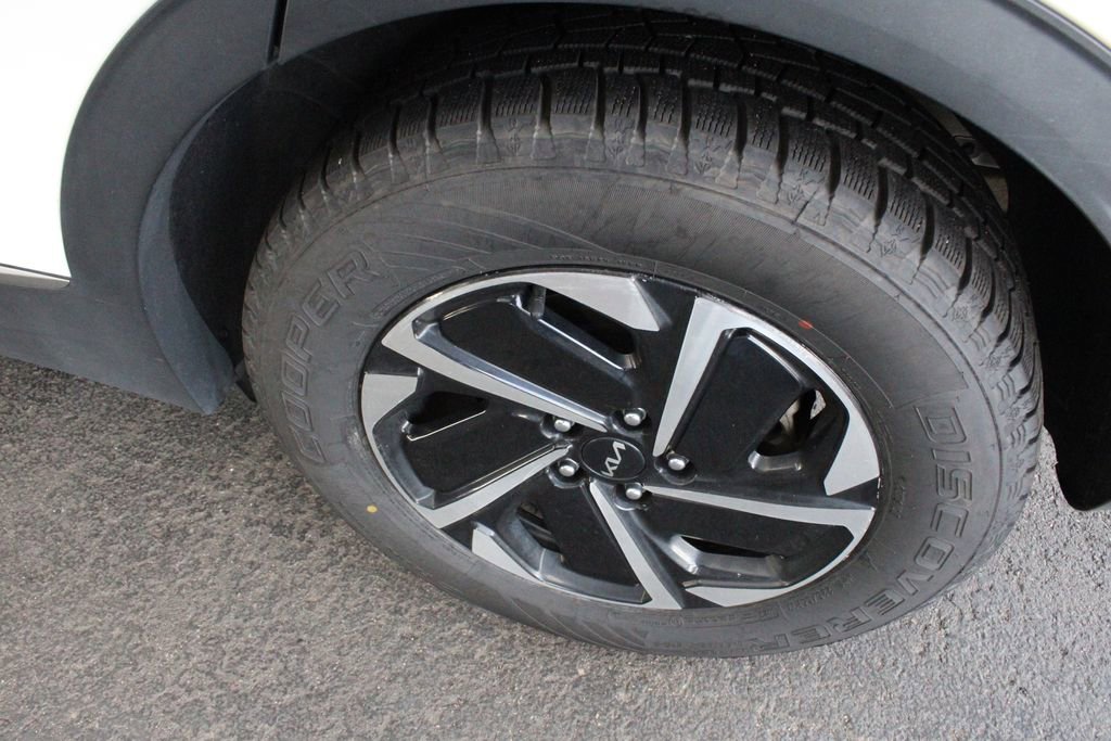 Used 2023 Kia Sportage LX image 59