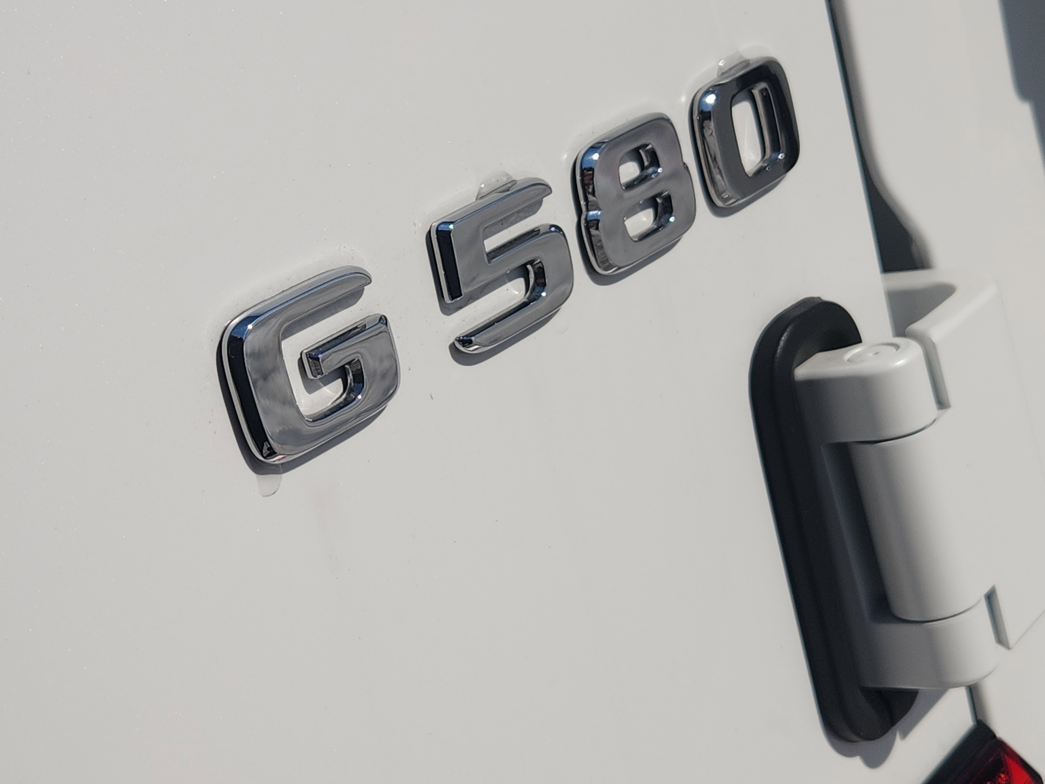 Certified 2025 Mercedes-Benz G 580 w/ EQ Technology image 10