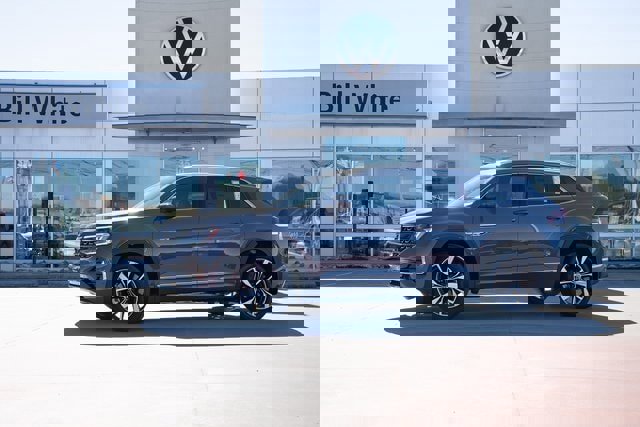 New 2026 Volkswagen Atlas Cross Sport SEL Premium R-Line image 1