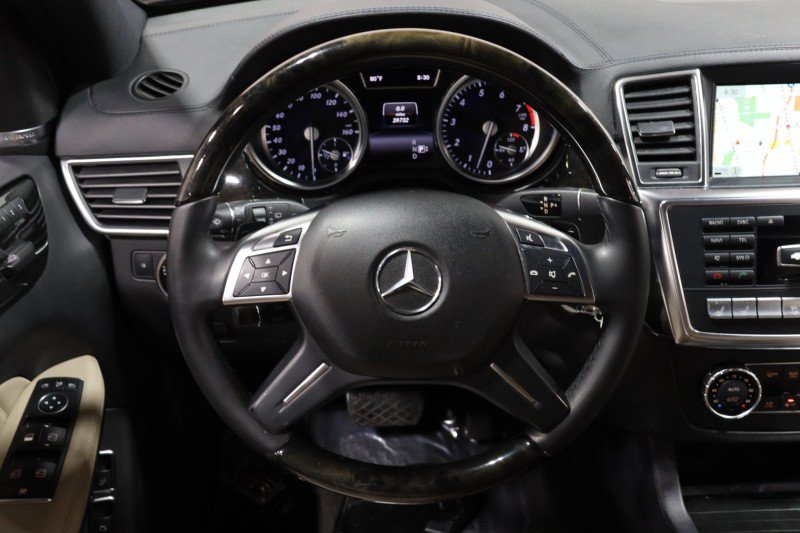 Used 2015 Mercedes-Benz GL 550 4MATIC image 48