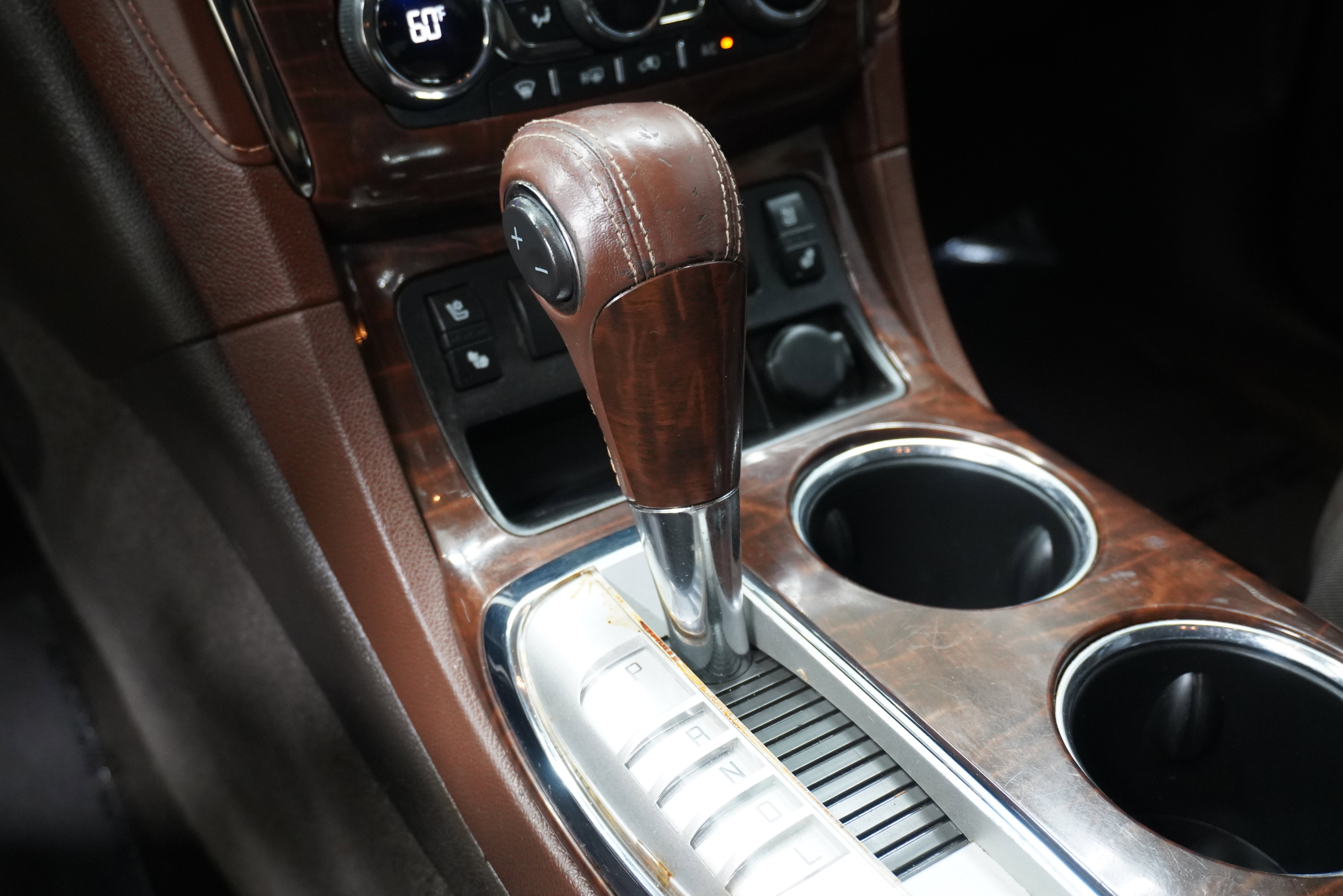 Used 2014 Buick Enclave Premium image 23