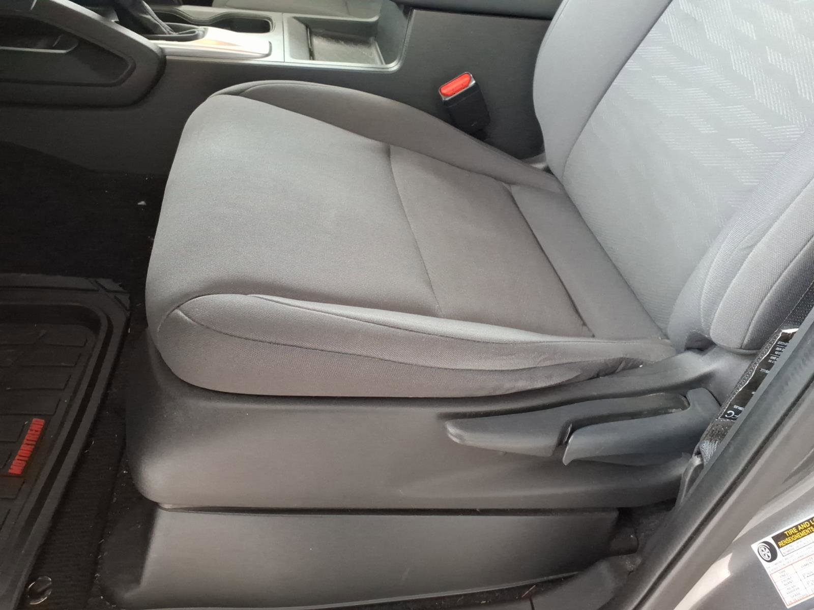 Used 2022 Nissan Frontier S w/ Technology Package image 5