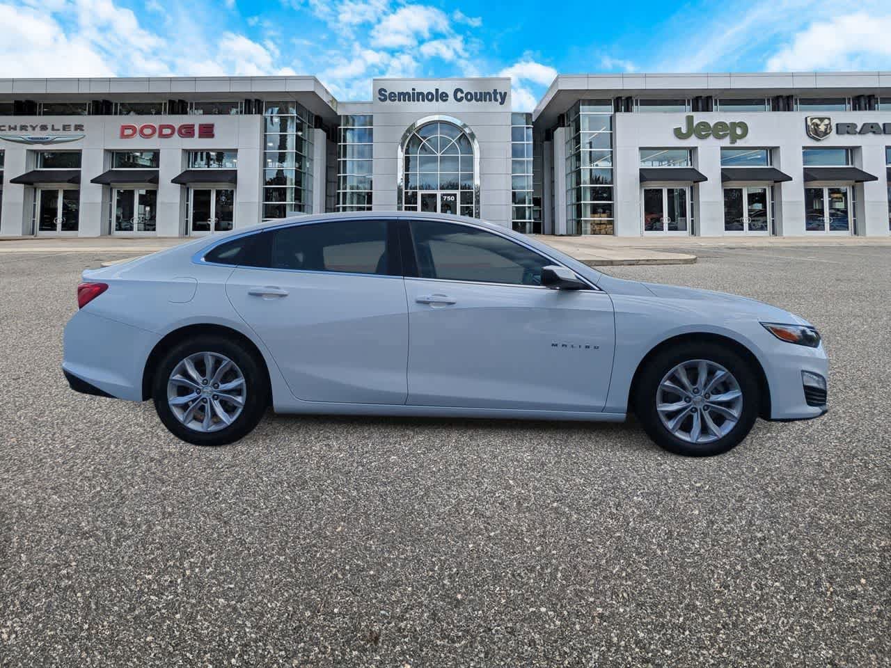 Used 2024 Chevrolet Malibu LT FWD image 9