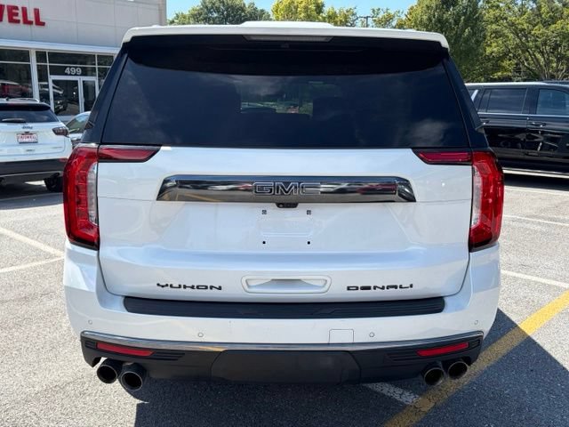 Used 2024 GMC Yukon XL Denali Ultimate AWD/4WD image 4