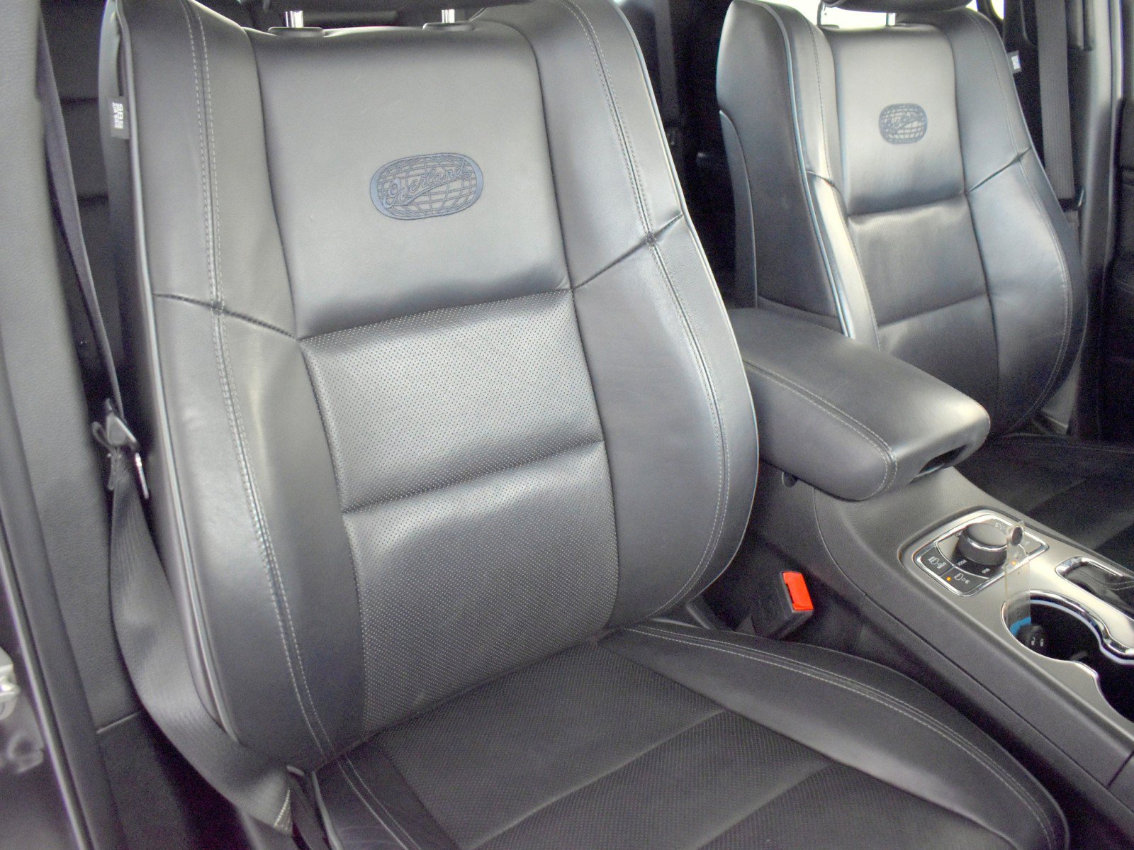 Used 2021 Jeep Grand Cherokee Overland AWD/4WD image 34