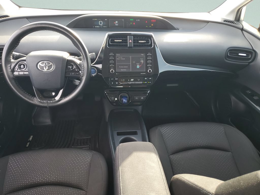 Certified 2021 Toyota Prius LE FWD image 11