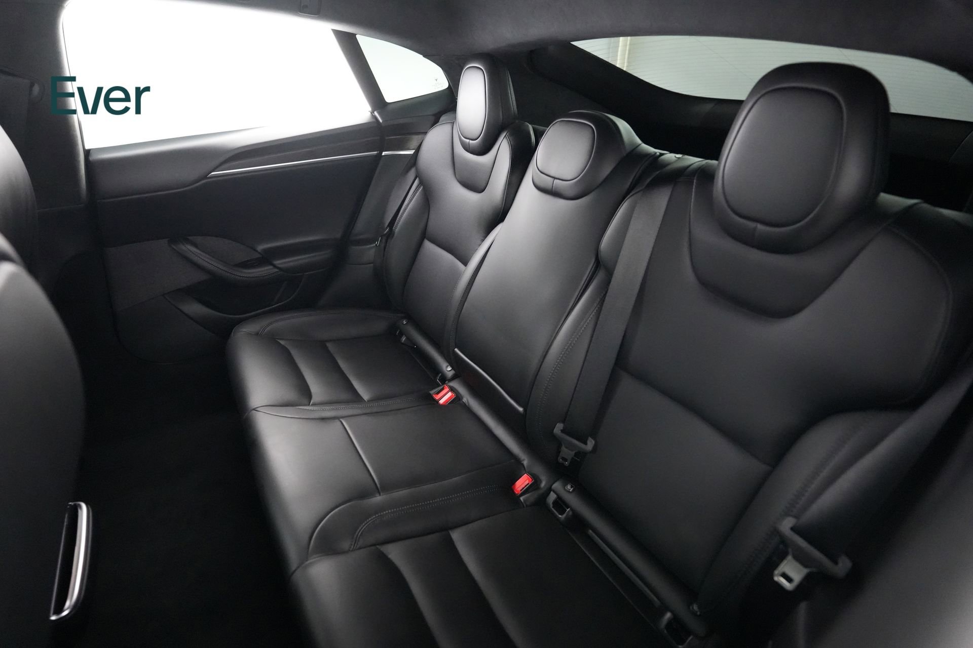 Used 2024 Tesla Model S image 24