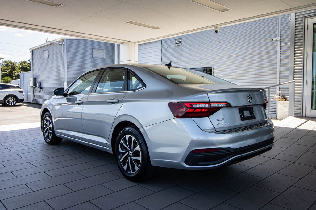 Used 2022 Volkswagen Jetta S FWD image 11