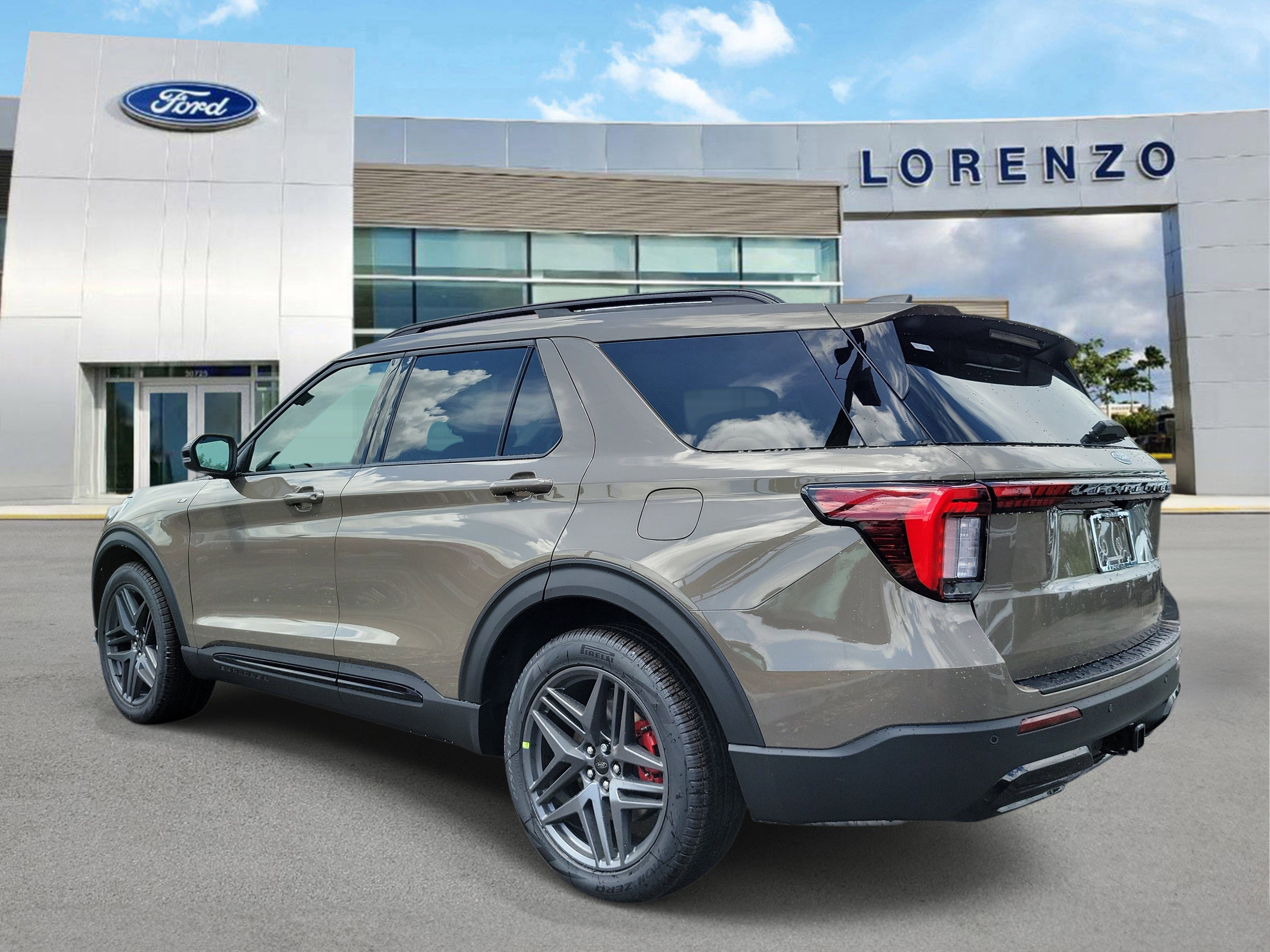 New 2026 Ford Explorer ST-Line w/ ST-Line Street Pack RWD image 6