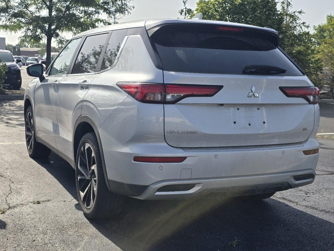 Used 2022 Mitsubishi Outlander SE AWD/4WD image 5