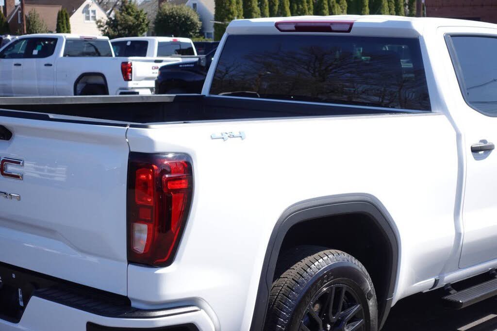 Used 2023 GMC Sierra 1500 Pro w/ Graphite Edition AWD/4WD image 14