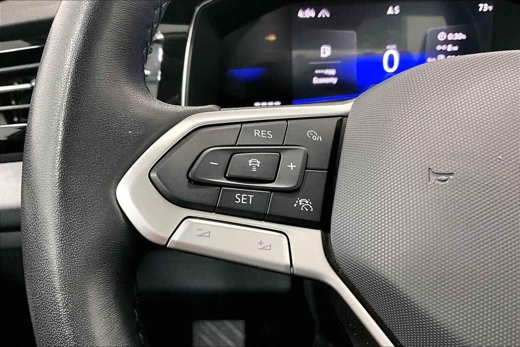 Used 2025 Volkswagen Jetta SE image 23